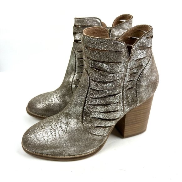 Ariat Shoes Ariat Unbridled Ankle Boot 75 Adriana Cutout Distressed